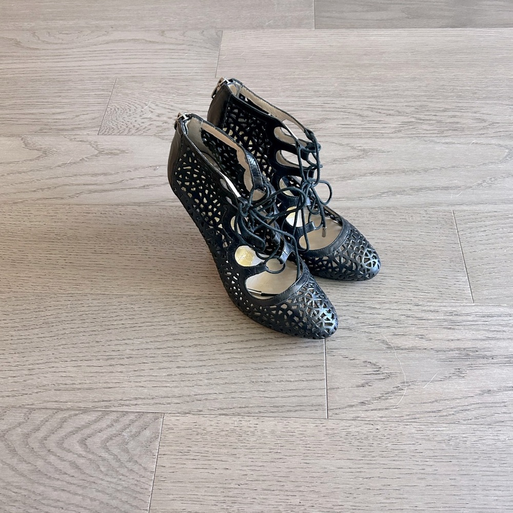 Joan & David high heels